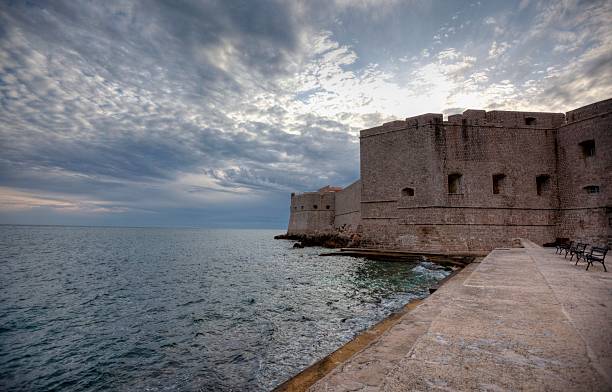 istock The old wall in Dubrovnik 138017738