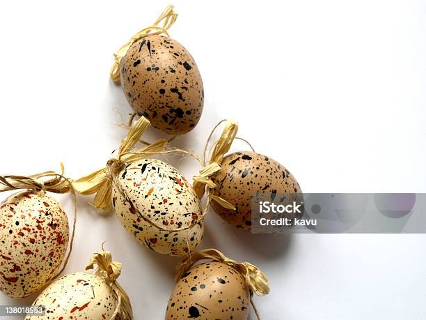 Wielkanoc Jajka - zdjęcia stockowe i więcej obrazów Bez ludzi - Bez ludzi, Białe tło, Chrześcijaństwo
