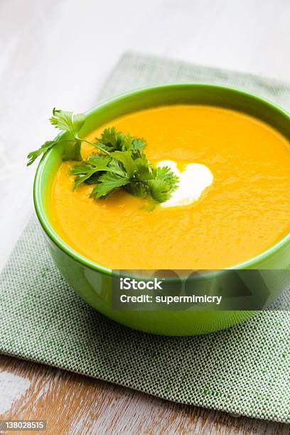 Minestra Cremosa - Fotografie stock e altre immagini di Zuppa di carote - Zuppa di carote, Alimentazione sana, Arancione
