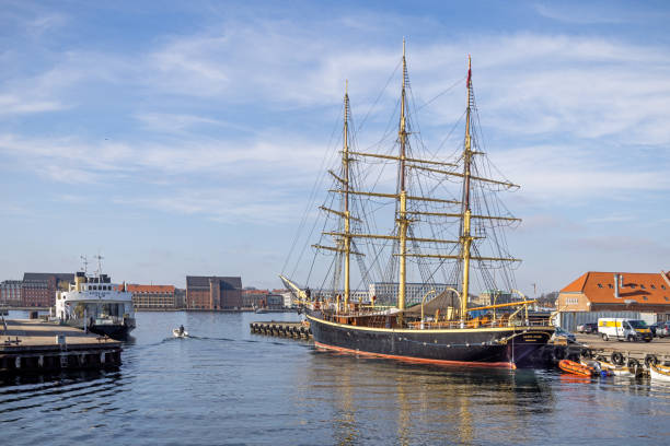 The training ship Georg Stage is built in Denmark in 1934 as a training ship. It is a fully rigged three masted sailing ship with a hull of steal. 63 young people, male and female, gets an education in basic seamanship.