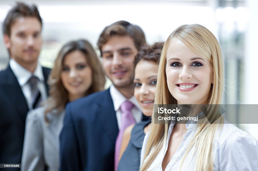 Retrato de sorrir colegas de trabalho - Royalty-free 20-29 Anos Foto de stock