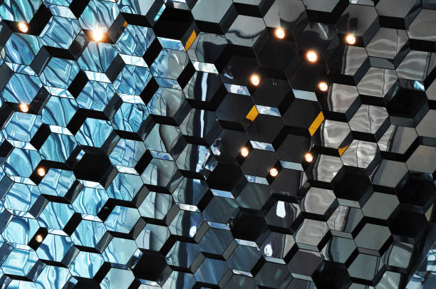 hexagon honeycomb shape glass facade and crystal design abstract background - horizontal chrome clean corporate business imagens e fotografias de stock