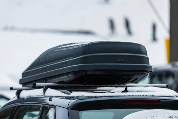 istock Roof rack with cargo box in winter 1380525570