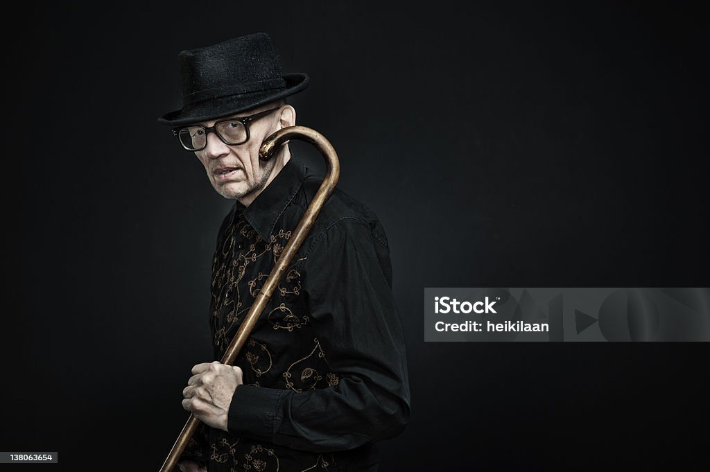 Viejo hombre con poca-stick2 - Foto de stock de 60-69 años libre de derechos