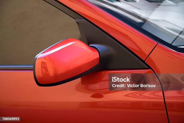 Porta De Carro Desportivo Vermelho - Fotografias de stock e mais imagens de Admirar a Vista - Admirar a Vista, Carro, Carro Tipo Sallon