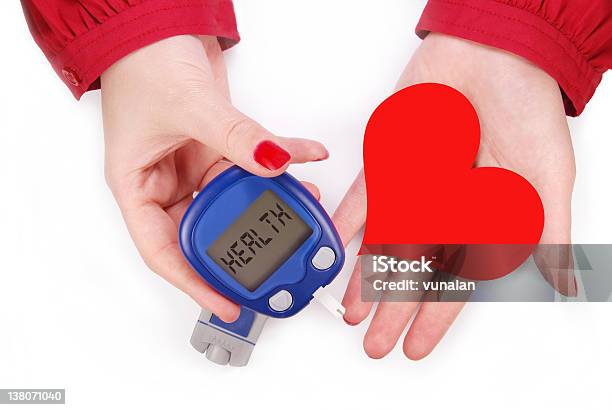 Analisi Del Sangue - Fotografie stock e altre immagini di Diabete - Diabete, Forare, Simbolo di cuore