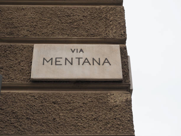 istock via Mentana street sign 1380717436
