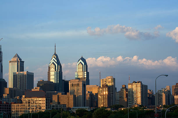 istock Philadelphia at Sunset 138091160