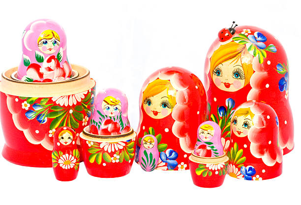 два косынка семей «вмонтированных» - russian nesting doll multi generation family doll russian culture стоковые фото и изображения