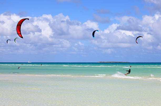 istock Kitesurfing on the coast of Cuba. 138093515