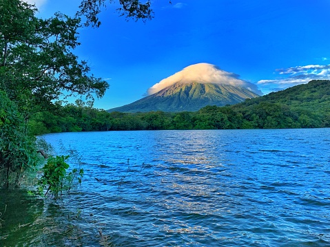 volcán y lago en Ometepe photo