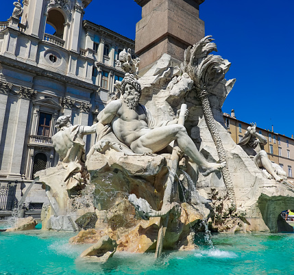 On a sunny day in September 2019, I photographed Piazza Navona, one of the main tourist attractions in Rome.\nThree fountains, including the four fountains, were set up in the horizontally long square derived from the Domitian Stadium, which was built by the 11th emperor of the Roman Empire, Domitian.