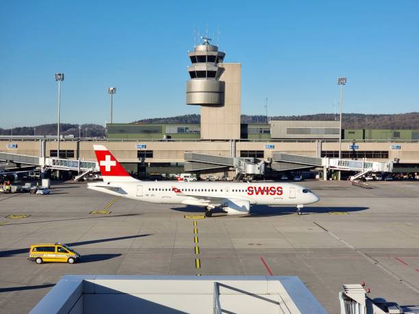 flughafen zürich zrh - zrh wiedenmeier stock-fotos und bilder