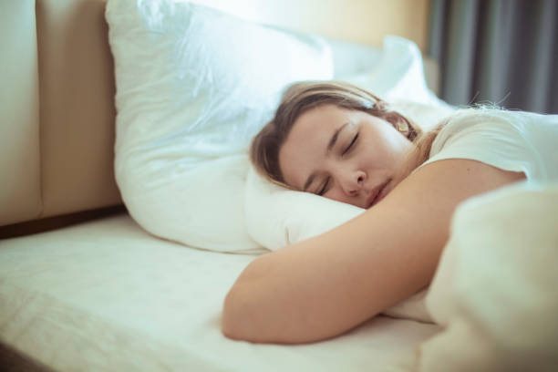 istock Nightime Sore Throat 1381270597