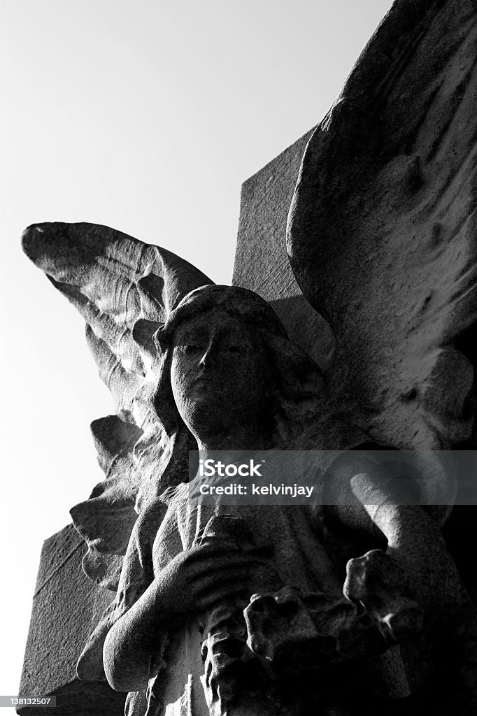 Kamienny Anioł statue - Zbiór zdjęć royalty-free (Anioł)