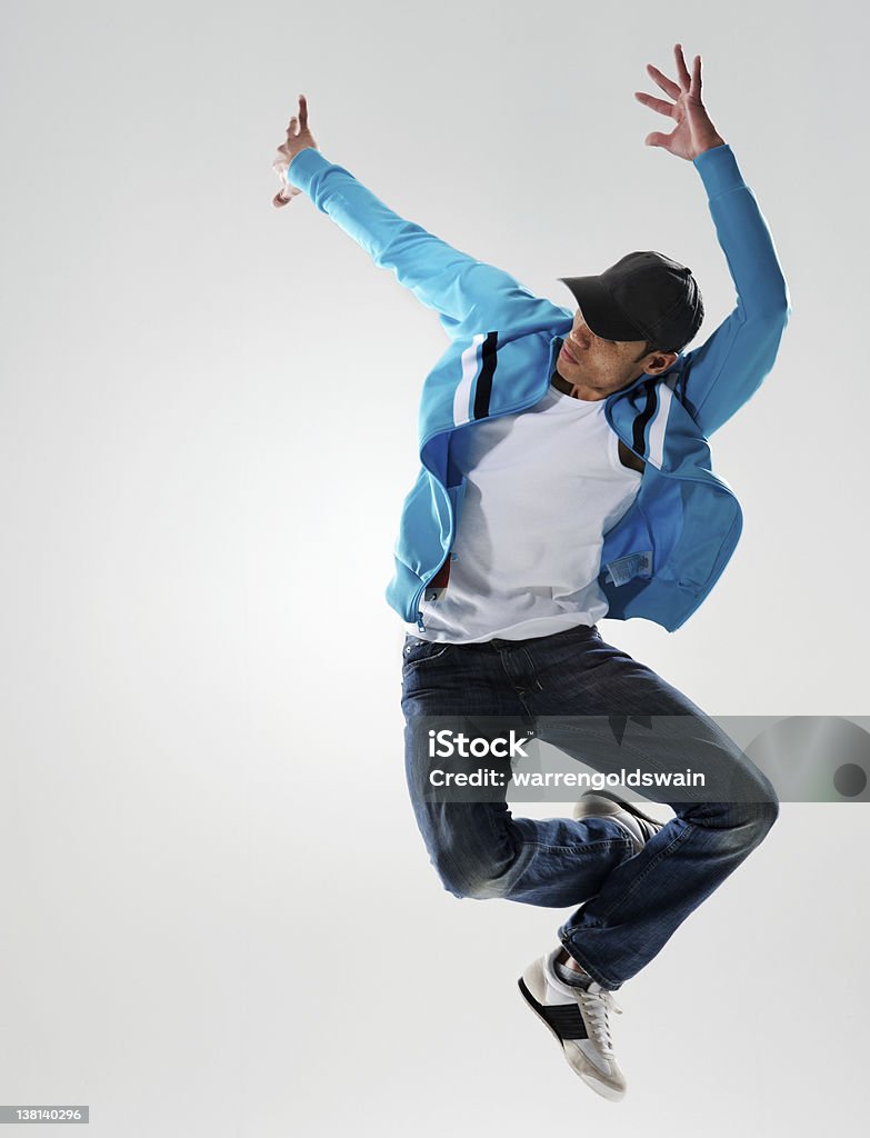 Salto di Ballerino di azione - Foto stock royalty-free di Tipo di danza