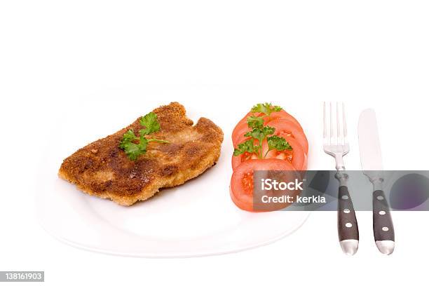 Schnitzel Und Tomatoe Stockfoto und mehr Bilder von Brotkrumen - Brotkrumen, Cholesterin, Cutlet