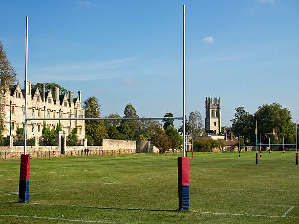 rugby campos de oxford - rugby wooden post goal post rugby post - fotografias e filmes do acervo