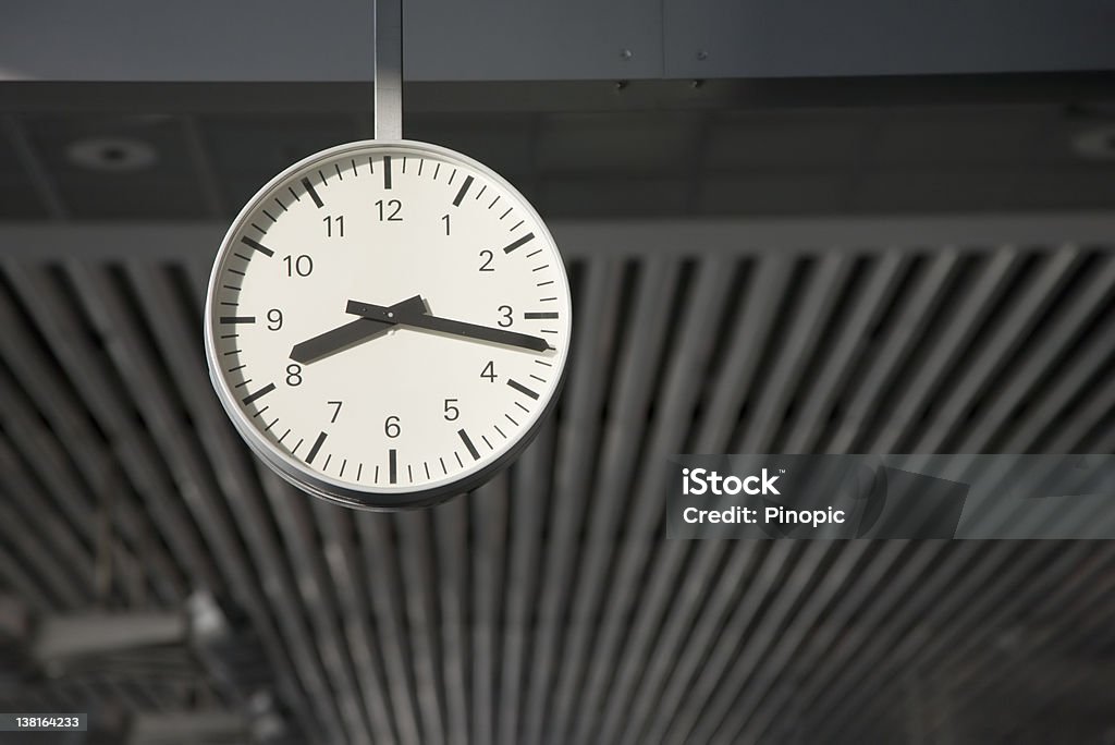 Horloge publics de Francfort avec espace texte - Photo de Horloge libre de droits