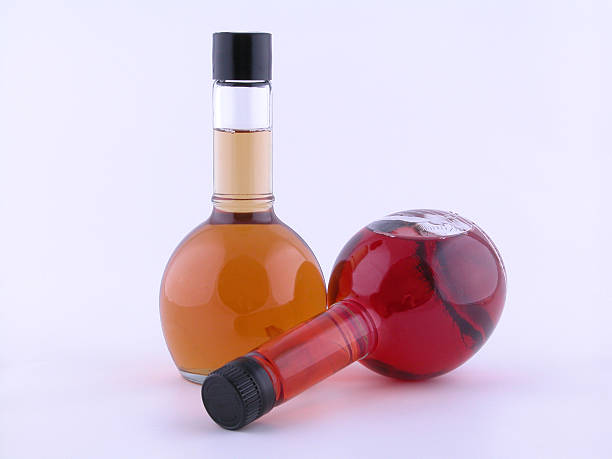 essig - vinegar bottle balsamic vinegar cruet stock-fotos und bilder