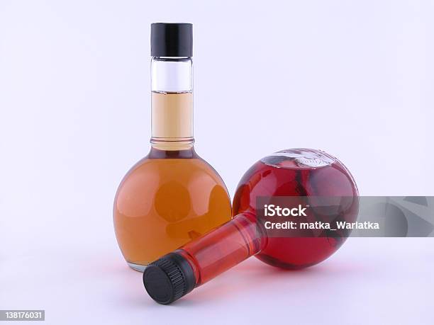 Vinagre Foto de stock y más banco de imágenes de Aceite de oliva - Aceite de oliva, Aceitera y vinagrera, Alimento