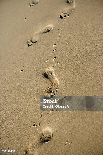 Torna A Te - Fotografie stock e altre immagini di Ambientazione esterna - Ambientazione esterna, Bagnato, Composizione verticale