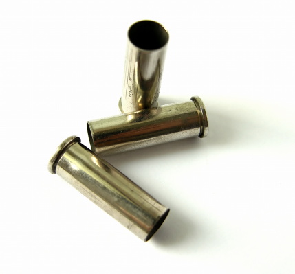 9mm parabellum is a very popular size of ammo using in semiautomatic pistols. I have 3 empty cartridges of 9mm para.