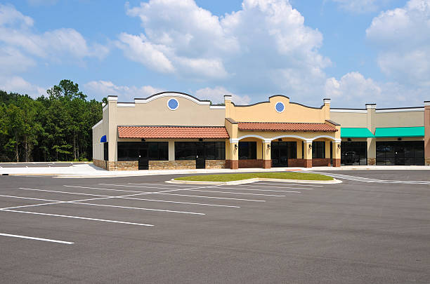 istock New Shopping Center 138206082