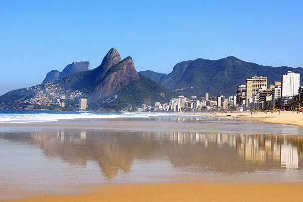 istock Ipanema Beach Rio de Janeiro 138209192