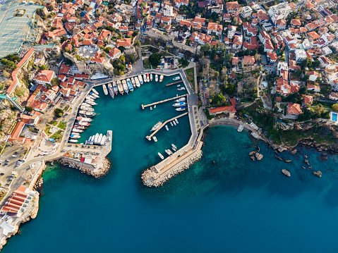 Vista aérea del puerto de Antalya (Kaleici), Antalya, Turquía photo