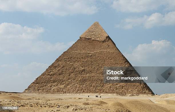 Pirámide De Giza Egipto Kefrén Foto de stock y más banco de imágenes de Cielo - Cielo, Forma piramidal, Pirámide - Estructura de edificio