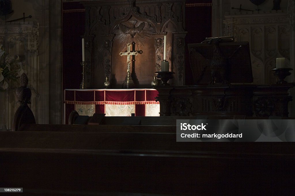 Luz de cruce - Foto de stock de Altar libre de derechos