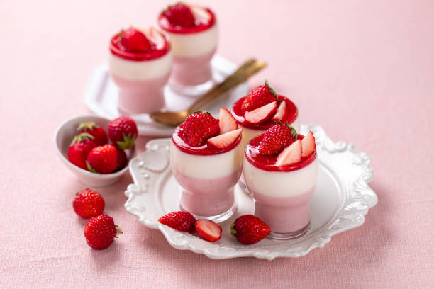 istock Homemade strawberry mousse dessert 1382291800