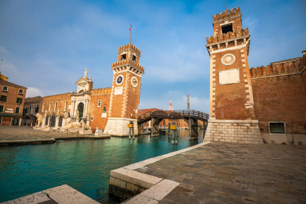 венеция, италия в венецианском арсенале - arsenal стоковые фото и изображения