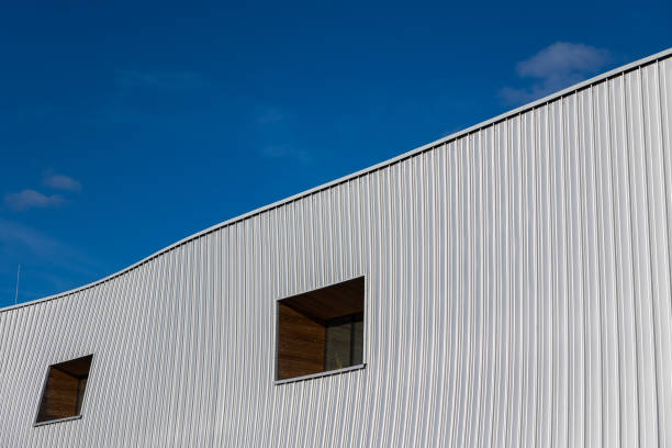 Photo taken at noon on a sunny day.