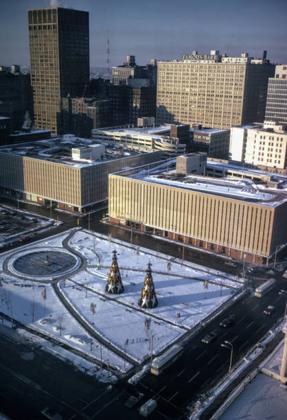 istock Gateway Arch NP - Kiener Plaza & Downtown Vertical 1974 1382371564