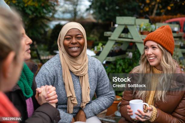 Diverse Women Volunteers Stock Photo - Download Image Now - Community, Multiracial Group, People