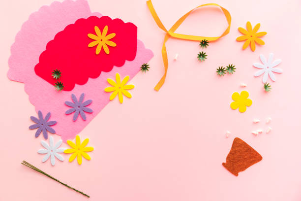 istock Valentine's Day, Mother's Day, 8 March. Step-by-step instructions for making a postcard for a holiday. 1382429444