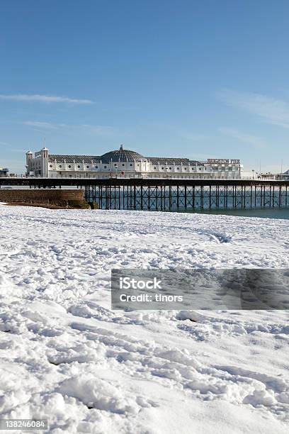 Pier Inverno Neve Brighton - Fotografias de stock e mais imagens de Brighton - Brighton and Hove - Brighton - Brighton and Hove, Inverno, Neve