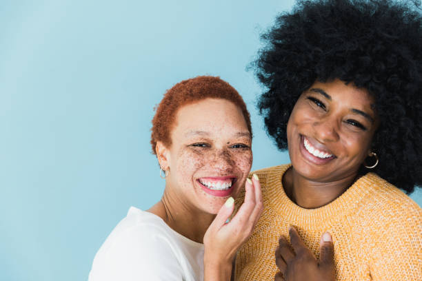 istock Giggling women 1382525463