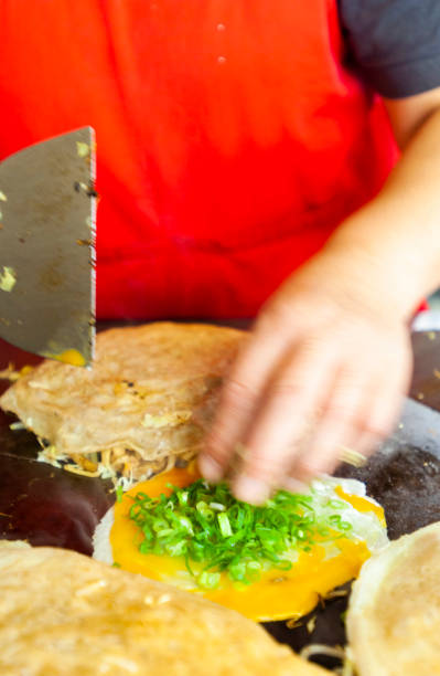 istock Making okonomiyaki Local cuisine / Hiroshima 1382669076