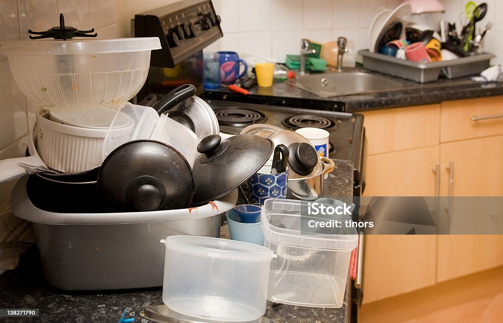 ¡cocina sucio lavavajillas - Foto de stock de Antihigiénico libre de derechos