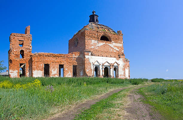 istock Ruined church 138272958