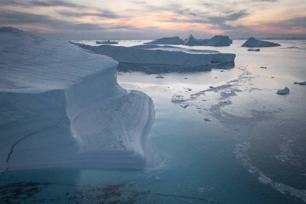 istock BIG ICEBERGS FROM AERIAL VIEW 1382810374