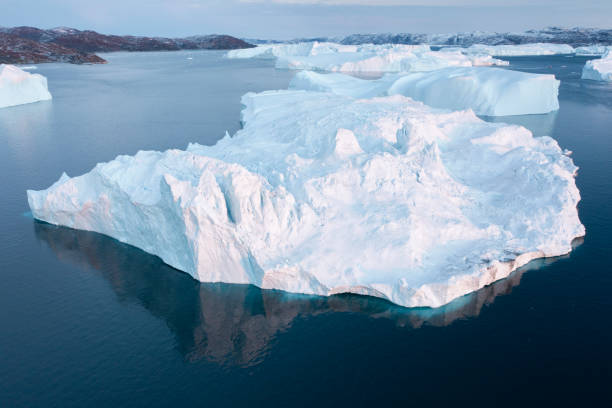 istock BIG ICEBERGS FROM AERIAL VIEW 1382810409