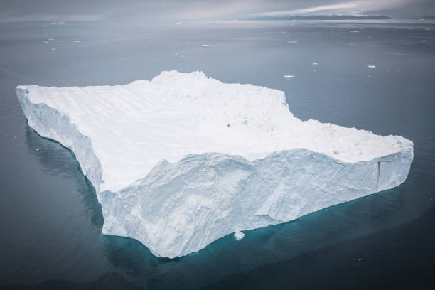 istock BIG ICEBERGS FROM AERIAL VIEW 1382810550