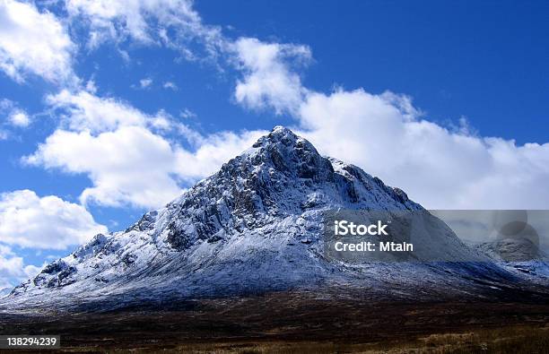 Buachaille Etive Mor - Fotografias de stock e mais imagens de Escócia - Escócia, Inverno, Montanhismo