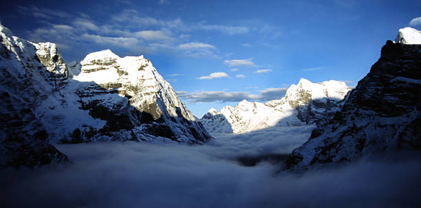 Amanecer del himalaya - foto de stock