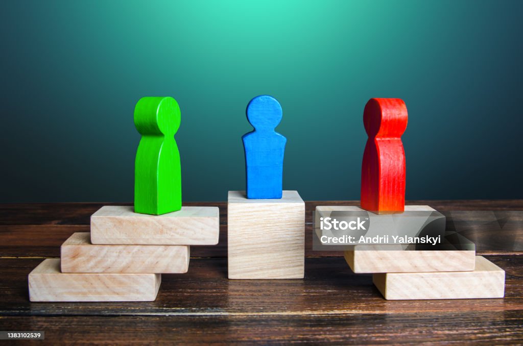 The judge is resolving the conflict. Determination of the correctness of the parties, the search for a compromise. Mediation of conflicting parties. Dispute resolution of opposing sides Mediation Stock Photo