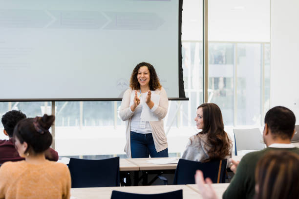 istock Professor is proud of a student 1383109308
